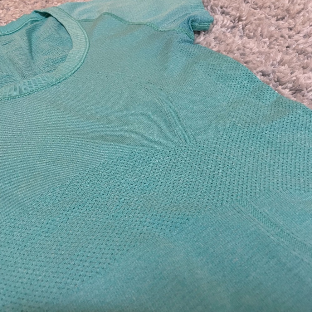 Lululemon Swiftly Tech - image 2